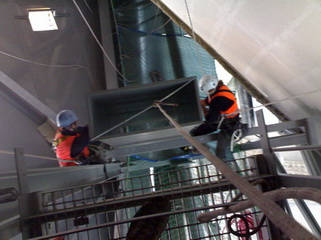  Montagearbeiten Windrad Lueftung in BMW - Welt München